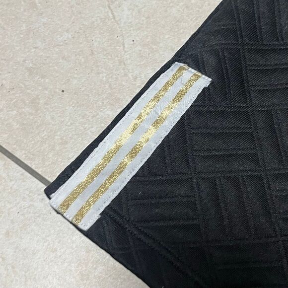 Mary Square Women’s Black Quilted Sweatersuit Set - Picture 5 of 12